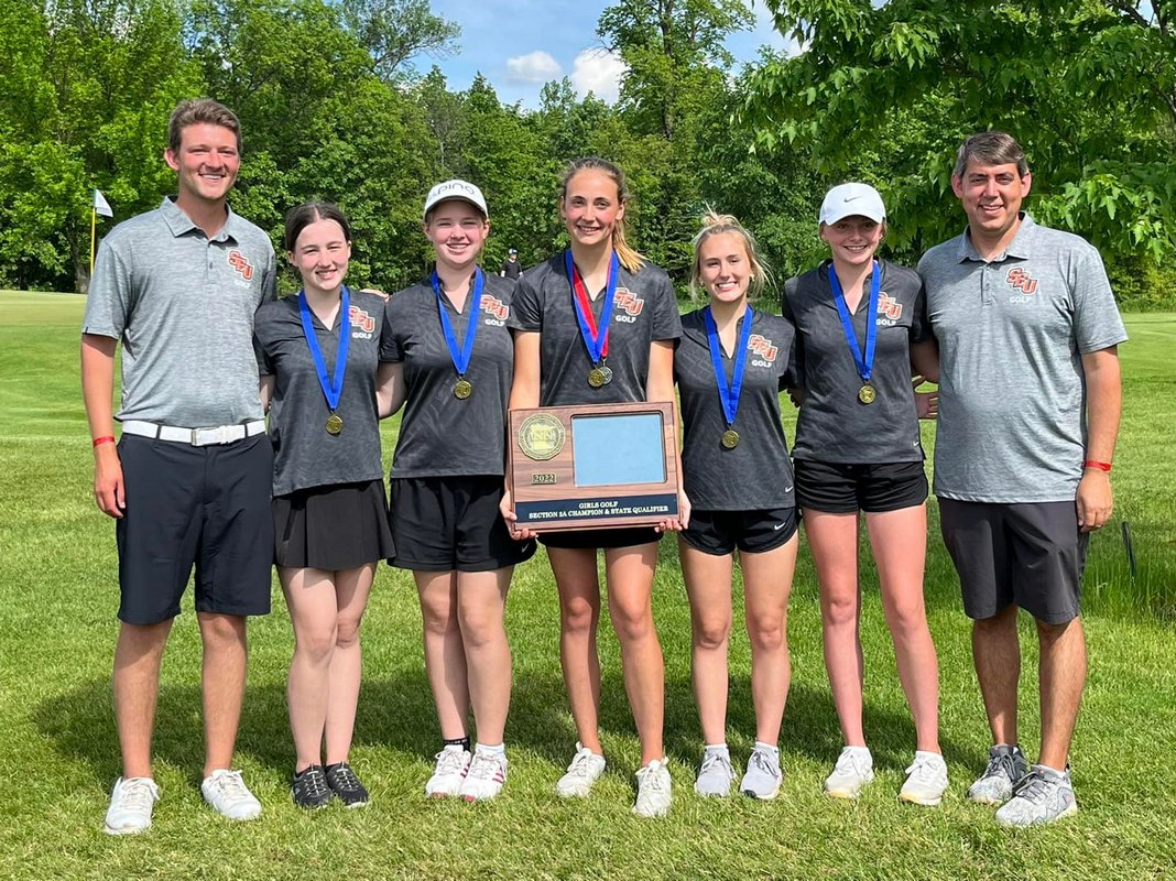 Erickson qualifies for state golf meet, boys finish third